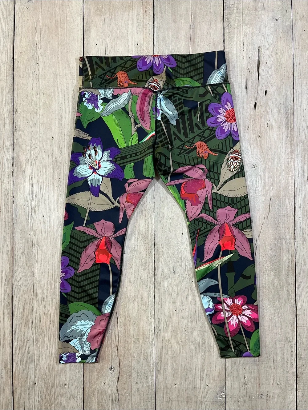 Nike One Icon Clash Floral Print Leggings Size 1X Yoga Running Cycling Gym - Picture 2 of 10